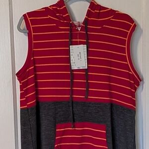 NWT: L LuLaRoe Red & Orange Stripes+ Gray Background Brittany